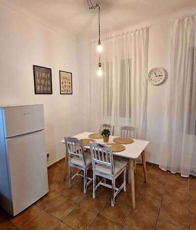 Apartamento Zacatin Centro Apartment Гранада Екстериор снимка