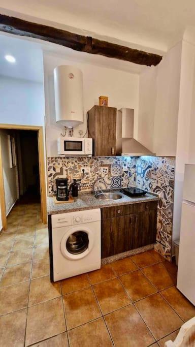 Apartamento Zacatin Centro Apartment Гранада Екстериор снимка